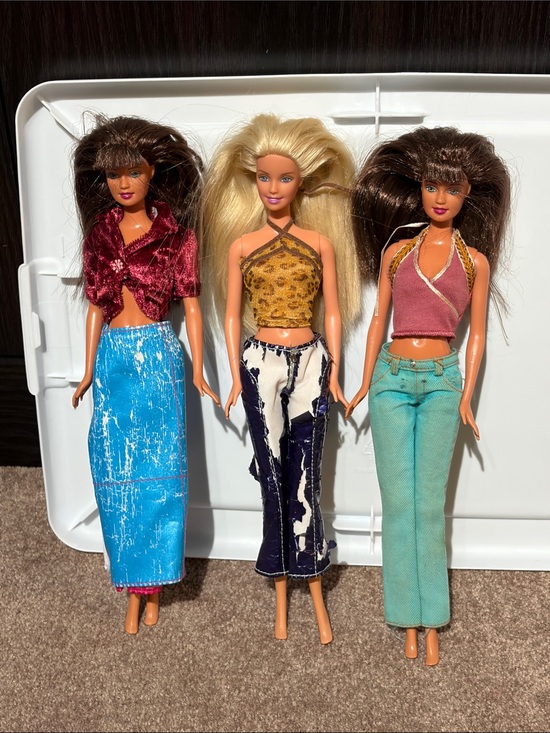 Barbie Other - Barbie Dolls Lot with Pink, Blonde, Brown Hair and Blue, Teal, Burgundy Outfits